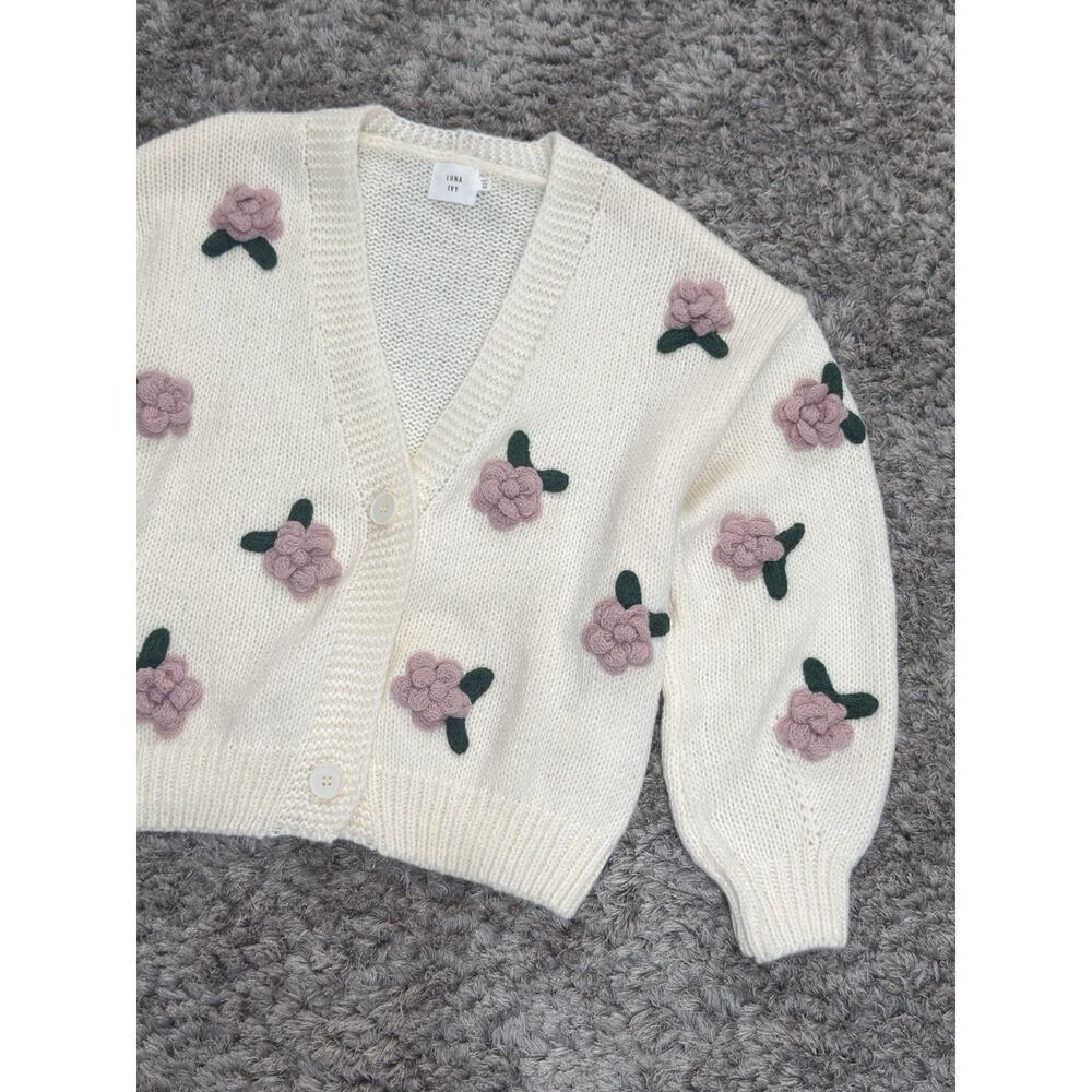 Luna Ivy Floral Appliqué Cropped Cardigan Sweater Women’s Cottagecore Boho XS - Picture 4 of 13